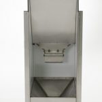Sow feed trough for groups