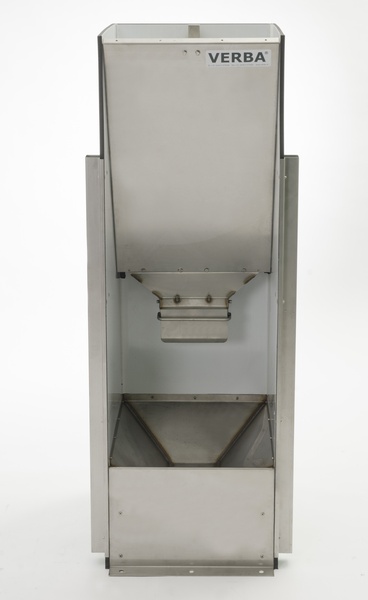 V00-0123 ZBC 2 sow feeding trough with milk valve Sow feed trough for groups
