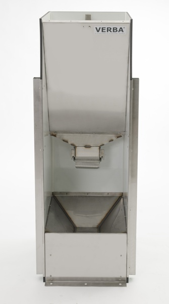 V00-0121 ZB 2 Witness feeding trough Sow feeding trough for group housing